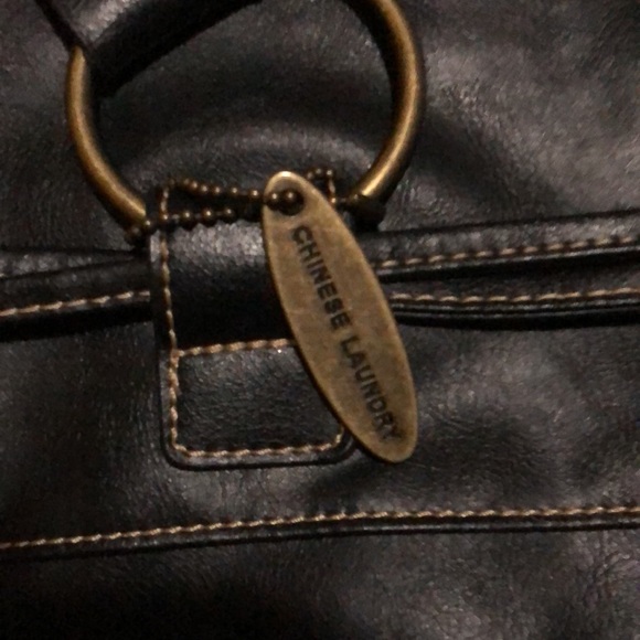 TODAY ONLY:CHINESE LAUNDRY Large Shoulder Black Bag - Picture 2 of 11